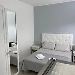 Stadio 1 - Monolocali Con Bagno Privato Apartment Verona