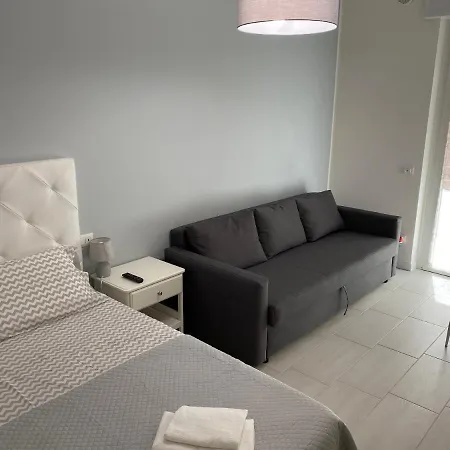 Apartament Stadio 1 - Monolocali Con Bagno Privato Werona