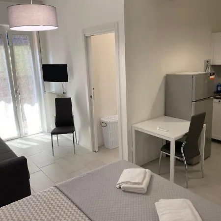 Stadio 1 - Appartamenti Monolocali Con Bagno Privato Verona *